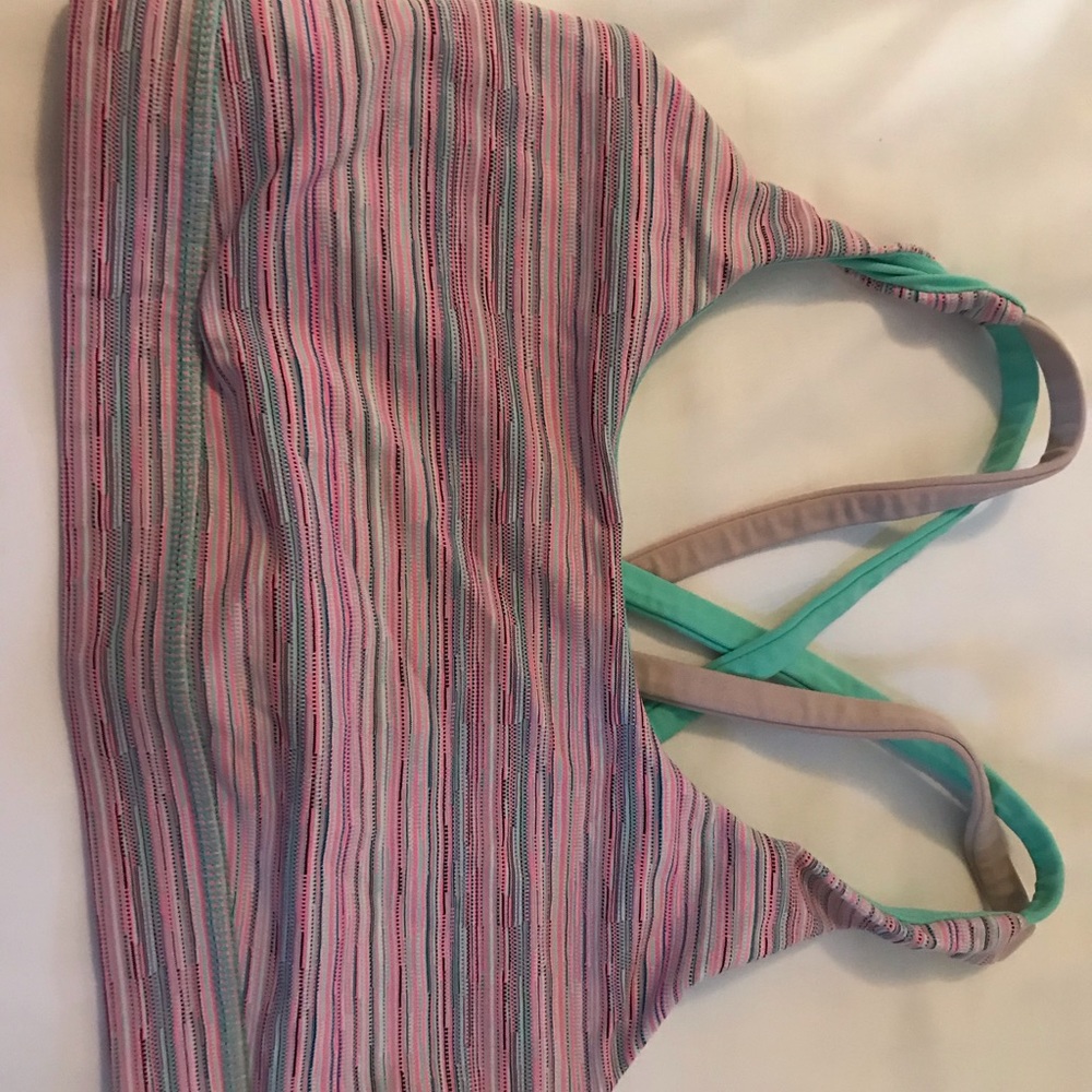 Lululemon energy sports bra